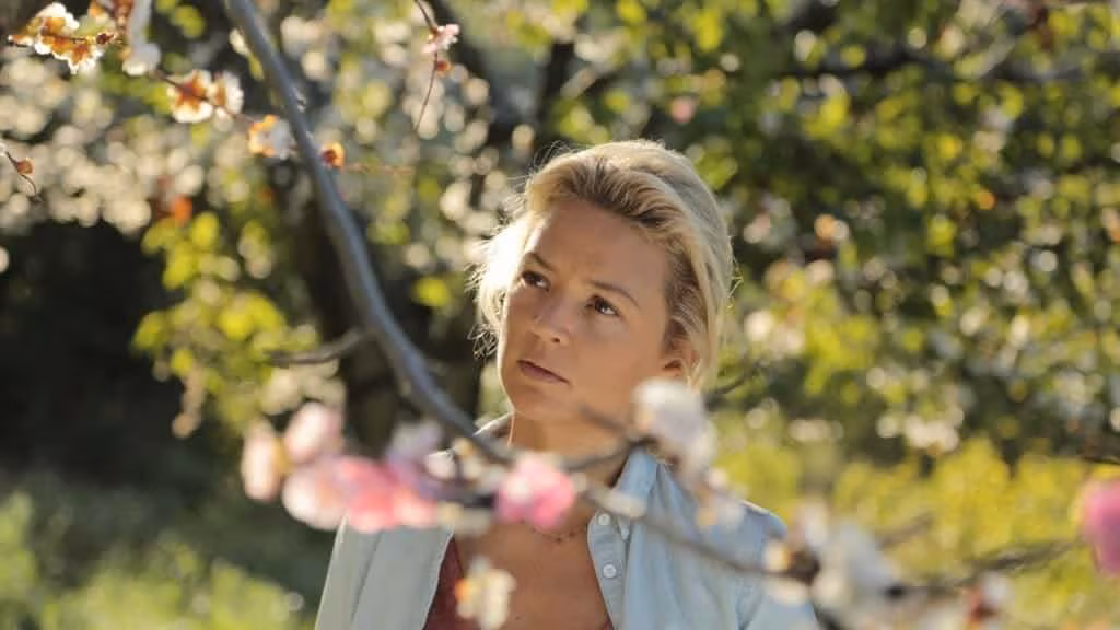 Image from the movie "Pastel de pera con lavanda"