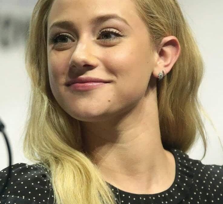Lili Reinhart Nació un 13 de Septiembre