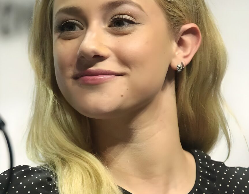 Lili Reinhart Nació un 13 de Septiembre