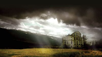 Image from the movie "El orfanato"