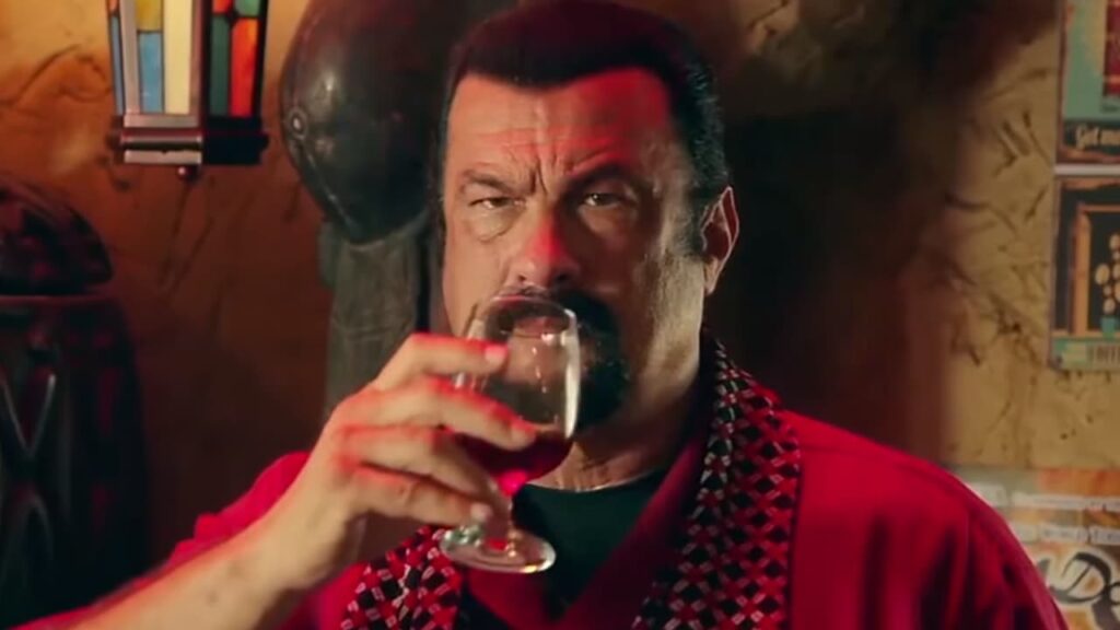 M. Tyson y S. Seagal Juntos por Fin: Contrato Mortal (2017)