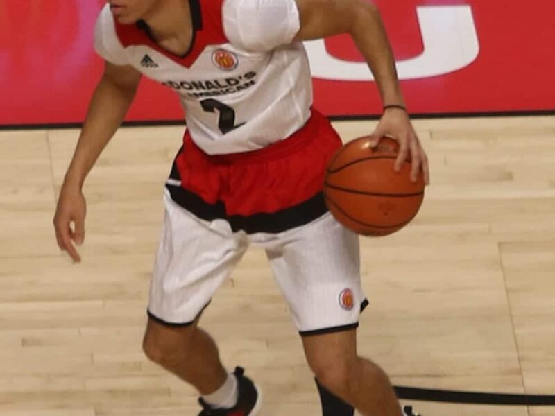 Lonzo Ball, Jugador de la NBA, Cumple 21 Años