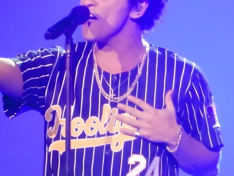 Bruno Mars cumple hoy 33 años.