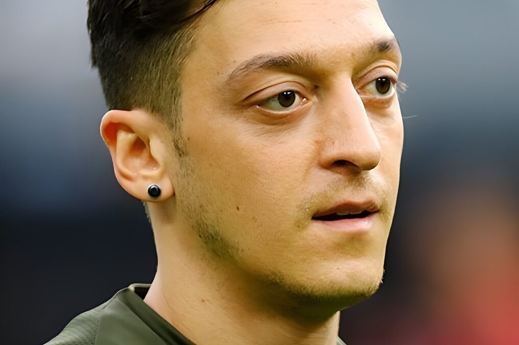 Mesut Ozil cumple hoy 30 años