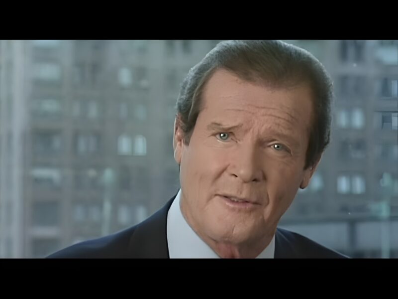 Roger Moore nació tal día como hoy