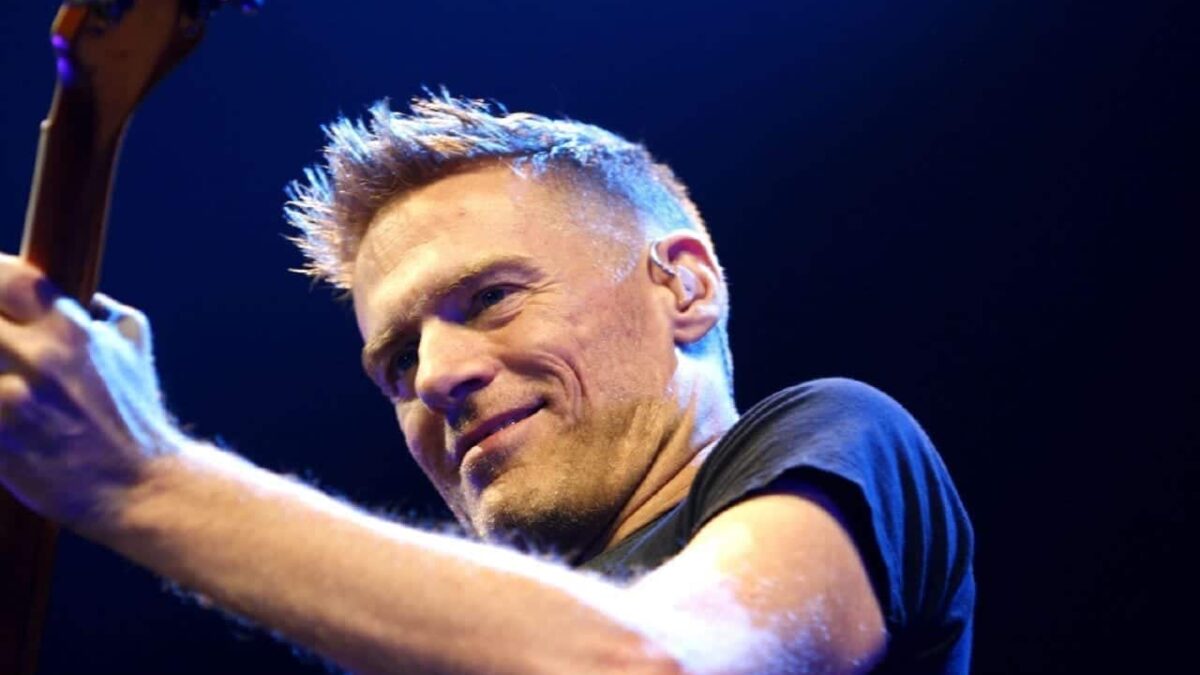 Bryan Adams, cantante canadiense, cumple 59 años