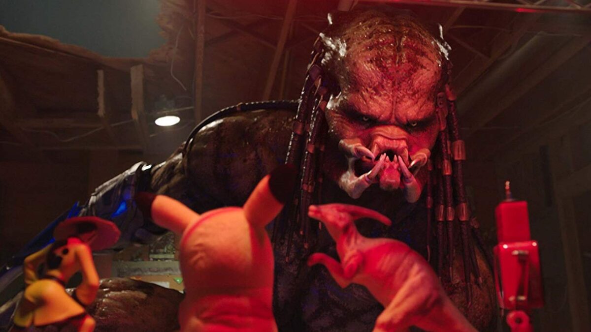 Predator (2018): ¡Ahora con perritos espaciales!