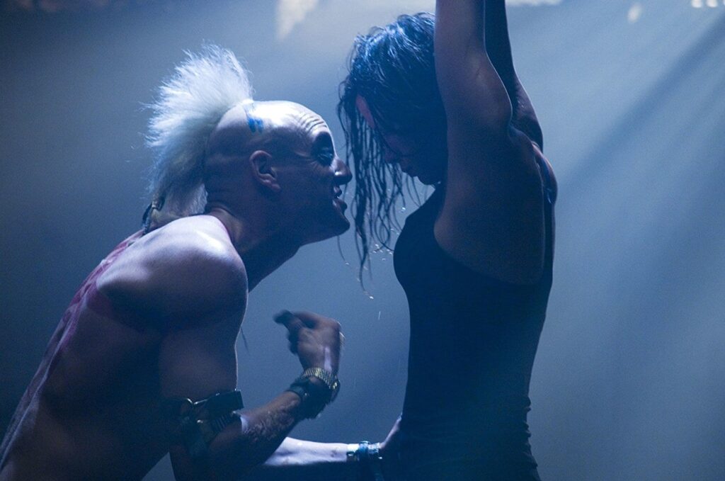 Doomsday (2008). Película: Crítica, Reseña