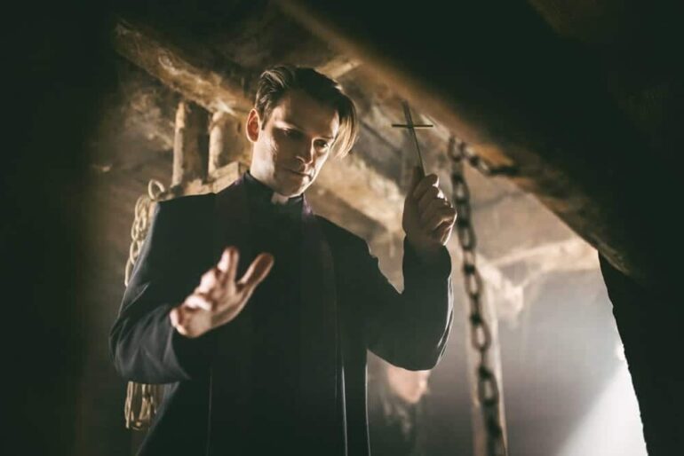 Welcome to Mercy (2018): Suspense y Religión