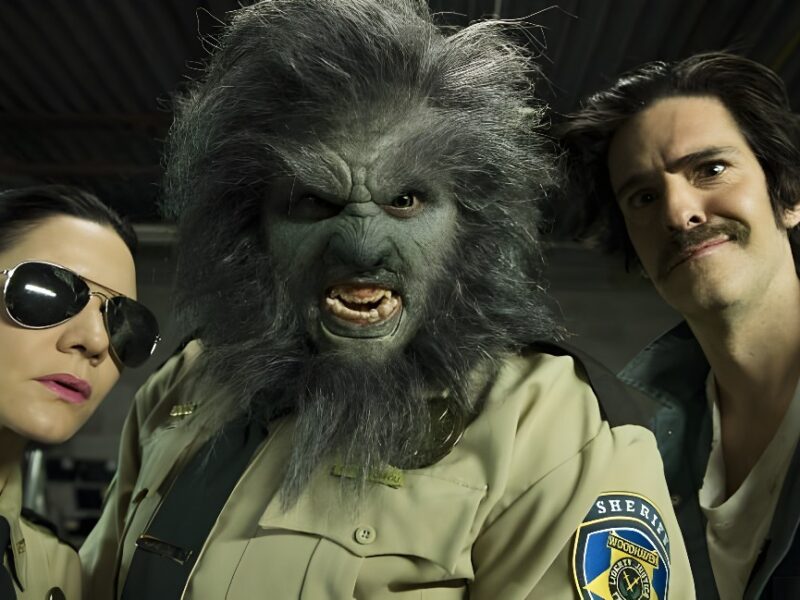 Another WolfCop (2017). Película: Crítica, Reseña
