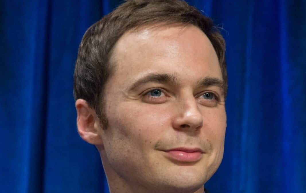 Jim Parsons Celebra su 46 Cumpleaños