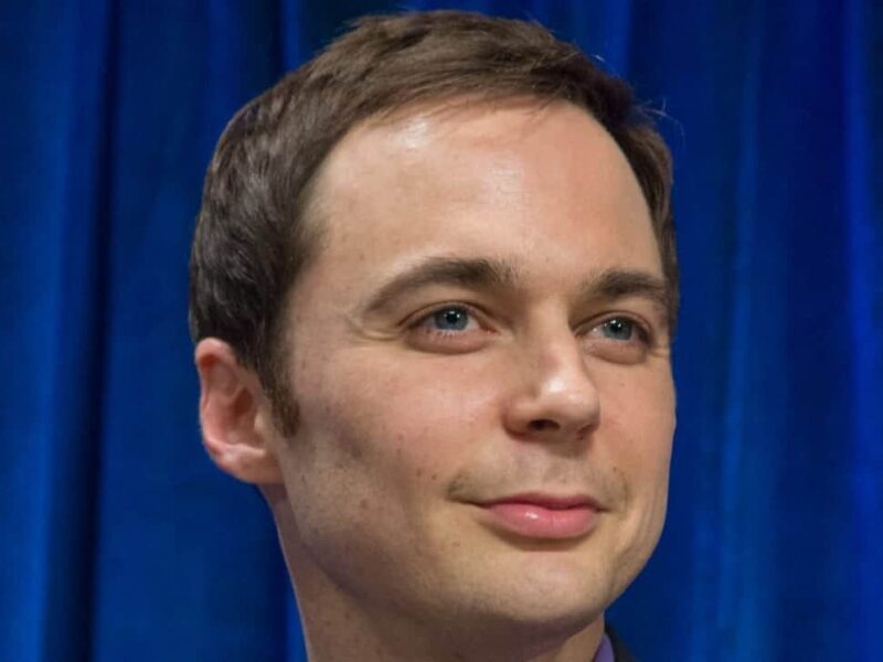 Jim Parsons Celebra su 46 Cumpleaños