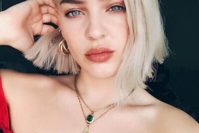 Anne Marie Cumple 21 Años