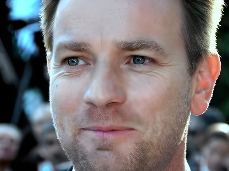 Ewan McGregor Cumple 48 Años