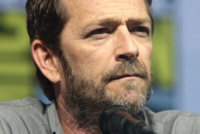 Muere Luke Perry