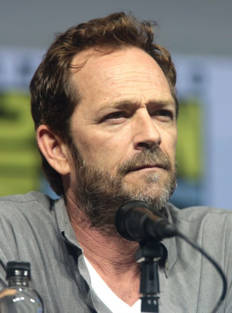 Muere Luke Perry