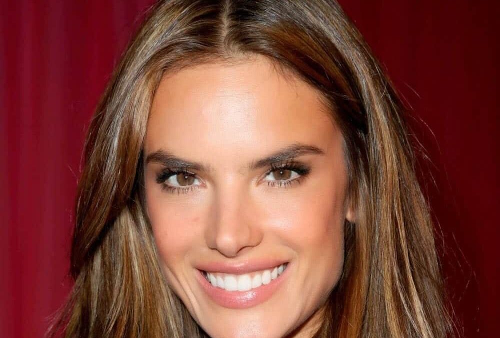 Alessandra Ambrosio Cumple 38 Años
