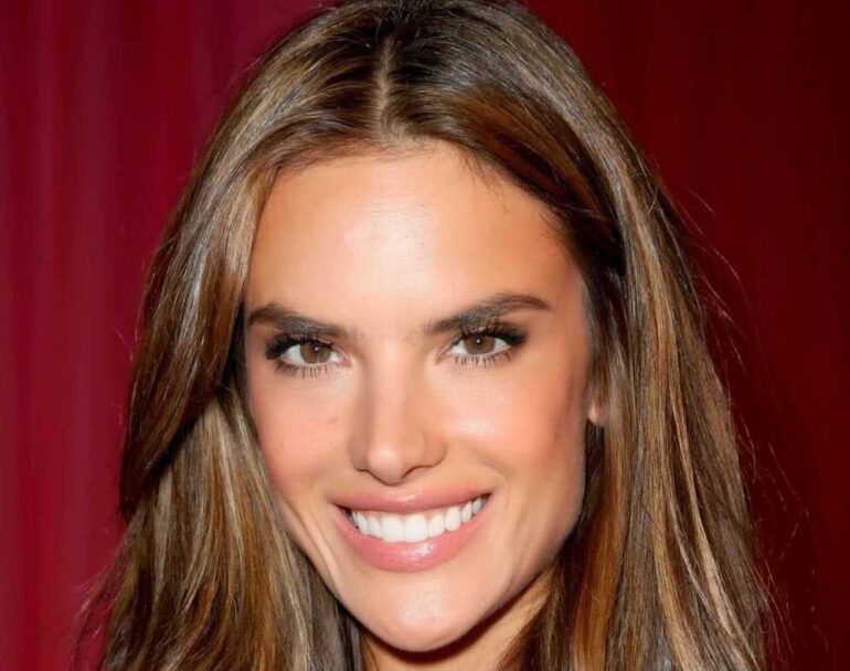 Alessandra Ambrosio Cumple 38 Años