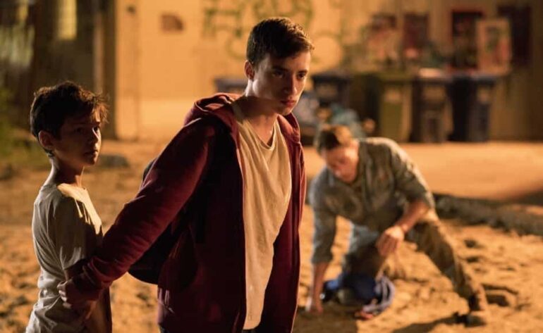 We Die Young (2019): Van Damme Entre Pandilleros