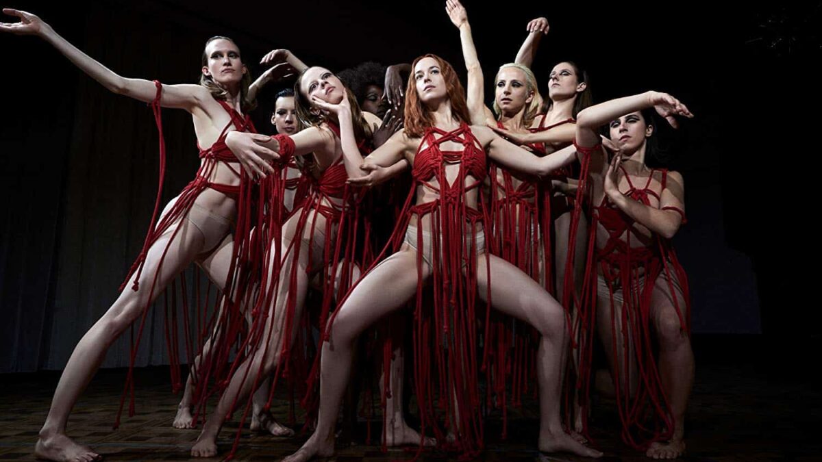 Suspiria (2018): Perturbadora, Distinta e Inquietante
