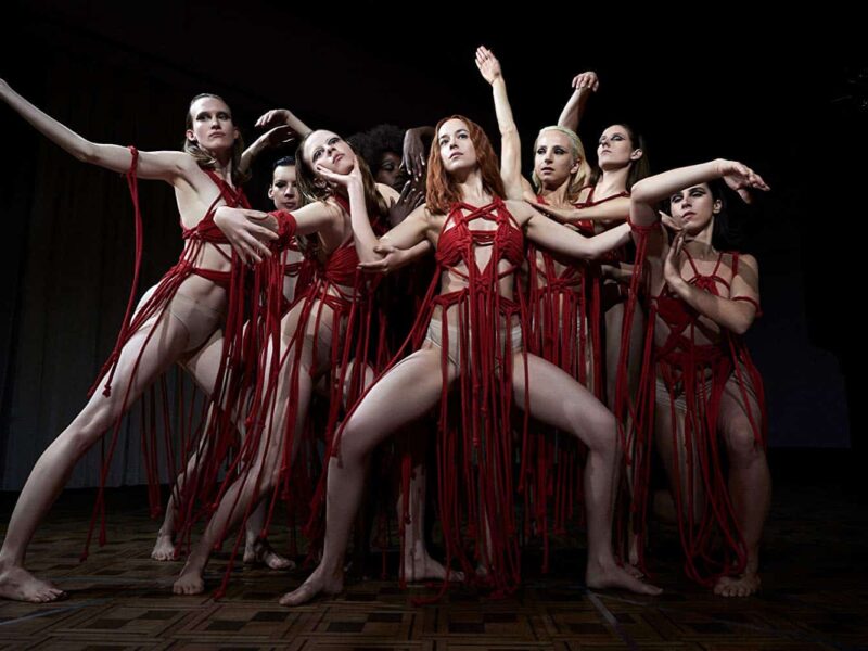 Suspiria (2018): Perturbadora, Distinta e Inquietante