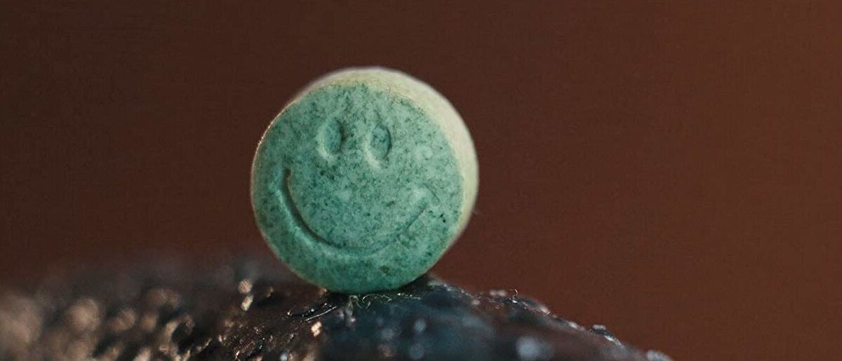 Cómo Vender Drogas Online (A Toda Pastilla). Serie Netflix