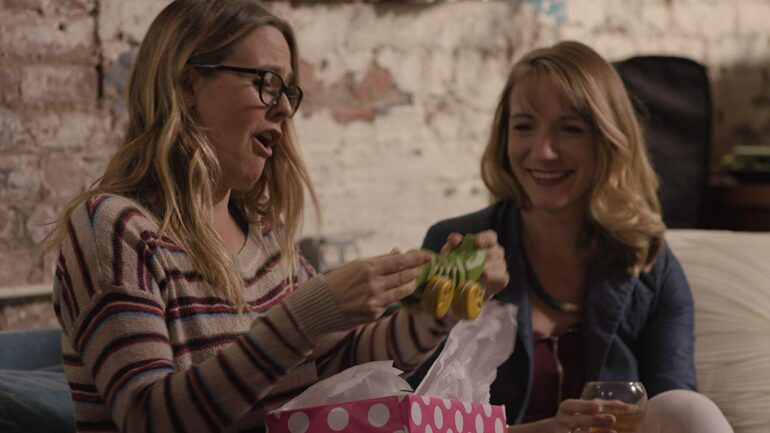 Catfight  (2016): Desternillante Ironía