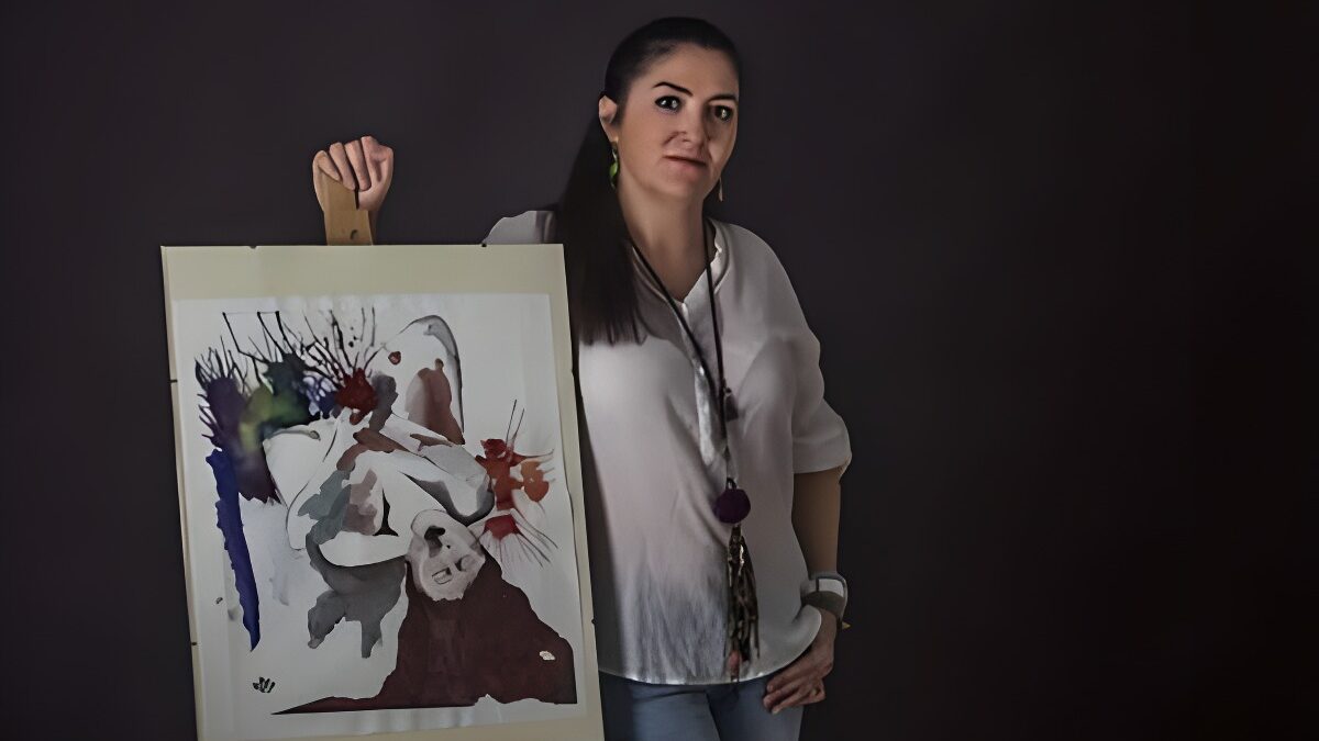 La artista sevillana Mercedes Naranjo inaugura su última colección Áncora en Barcelona