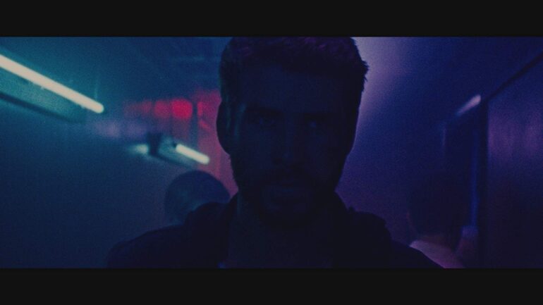 Killerman (2019): Tópicos Entretenidos