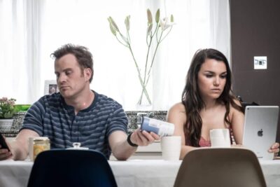 ¿Por Amor o Por Dinero? (2019). Película: Crítica, Reseña