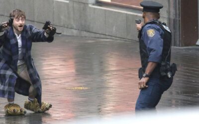 Guns Akimbo (2019). Película: Crítica, Reseña