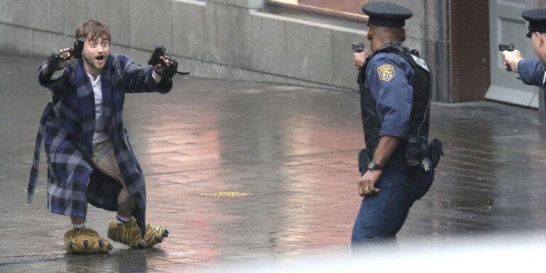 Guns Akimbo (2019). Película: Crítica, Reseña