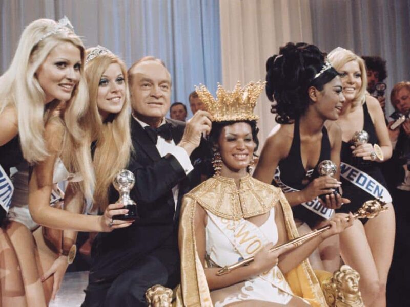 Rompiendo las Normas (2020). Trailer