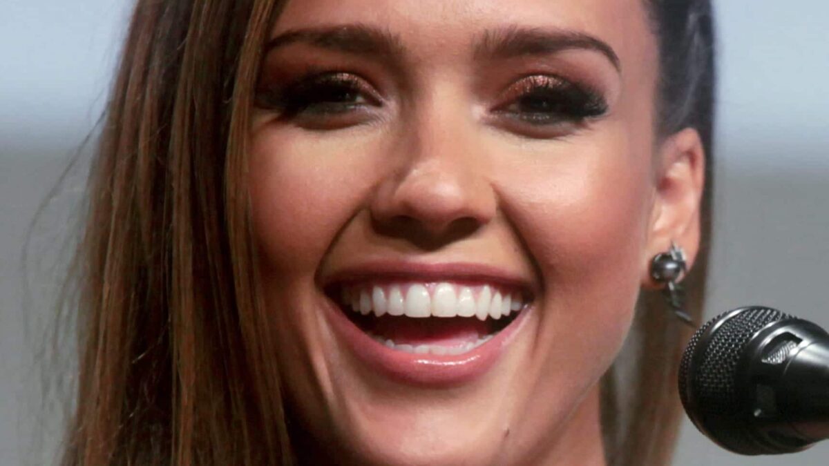 Jessica Alba. Cumpleaños Famosos Hoy, 28 de Abril 2020