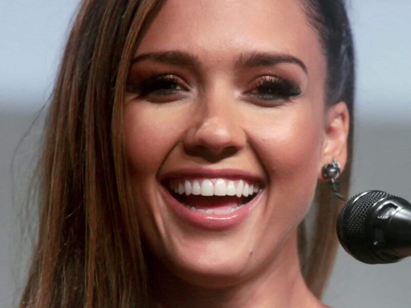 Jessica Alba. Cumpleaños Famosos Hoy, 28 de Abril 2020