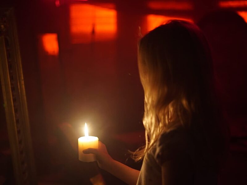 Behind You (2020). Película Terror. Crítica, Reseña