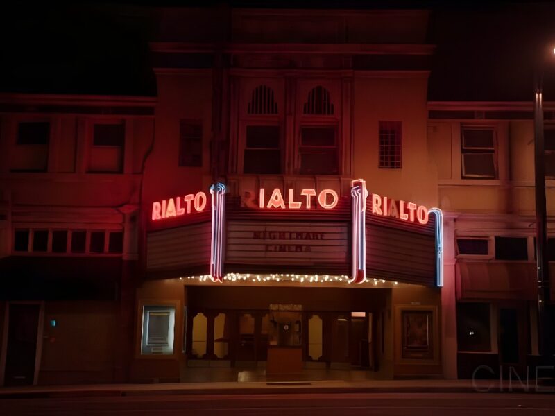 Nightmare Cinema (2018). Terror Comedia. Crítica, Reseña