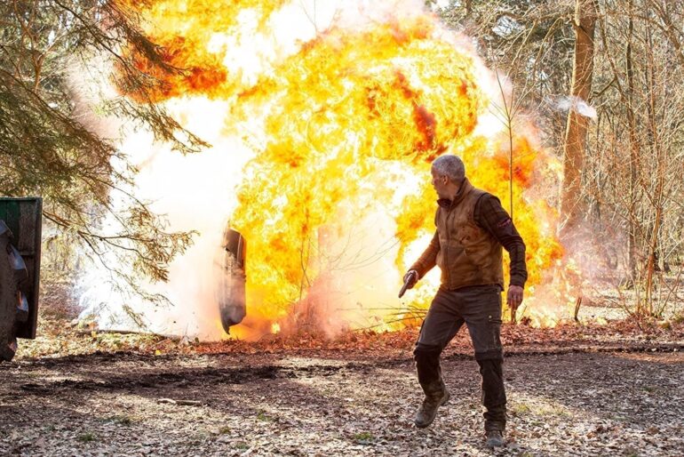 La Tierra y la Sangre (2020). Película Thriller. Netflix. Crítica, Reseña