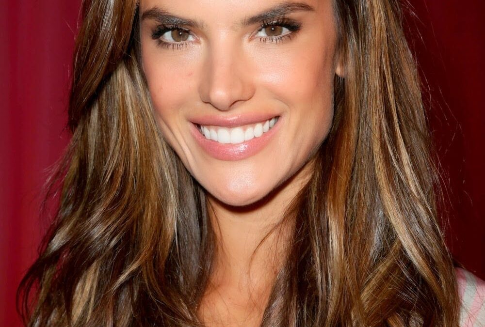Alessandra Ambrosio: Famosos Nacidos Hoy, 11 de Abril
