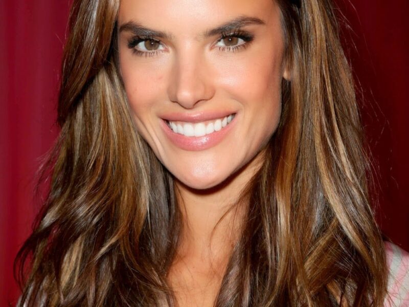 Alessandra Ambrosio: Famosos Nacidos Hoy, 11 de Abril