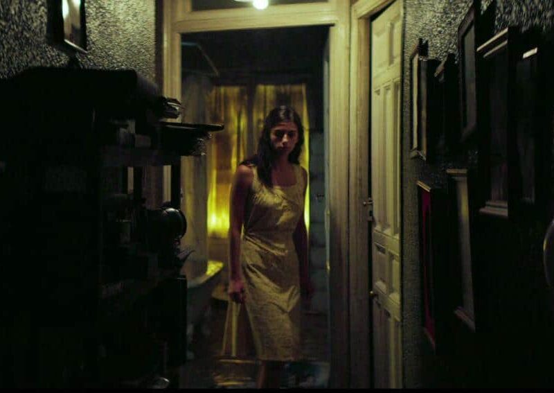 Malasaña 32 (2020). Terror en los 70. Crítica