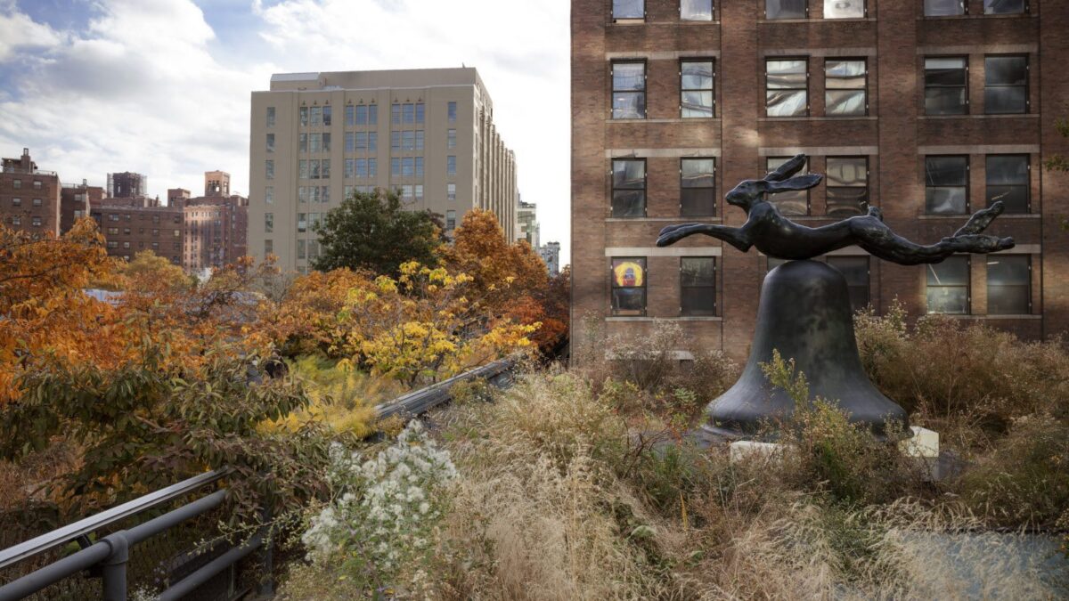 Barry Flanagan in the Kasmin Sculpture Garden