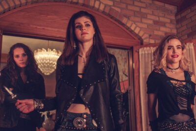 La Invocación (2019). Película Comedia Negra. Crítica Reseña