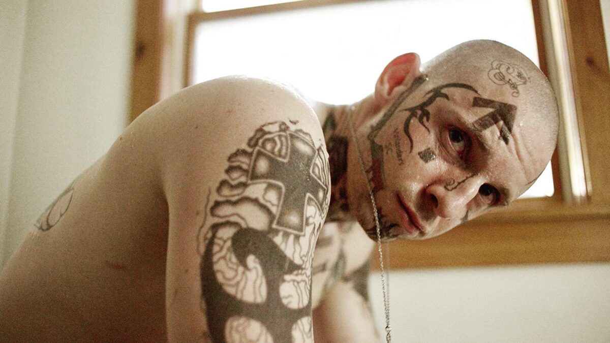 Skin (2019). Película naonazis. Crítica, Reseña