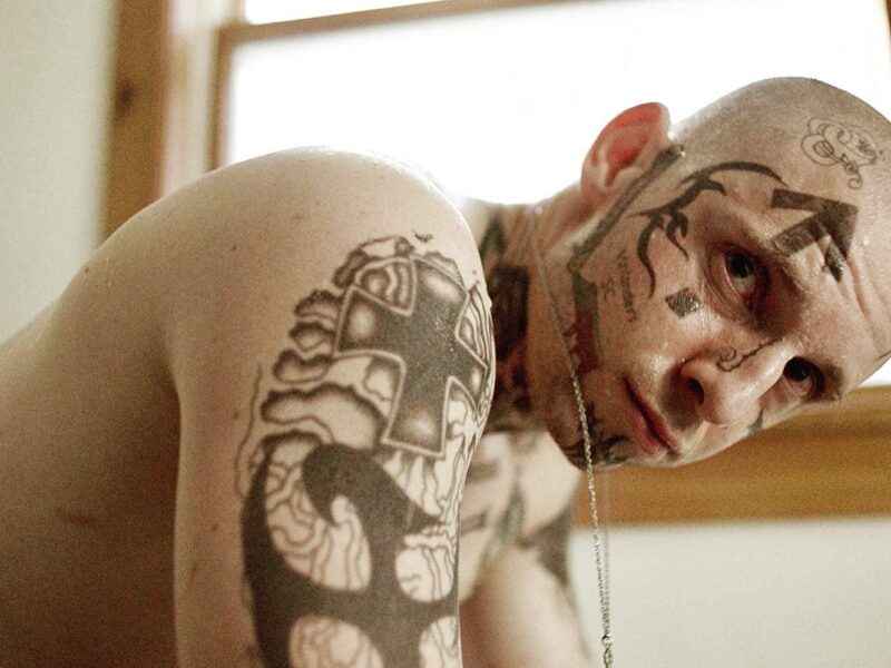 Skin (2019). Película naonazis. Crítica, Reseña