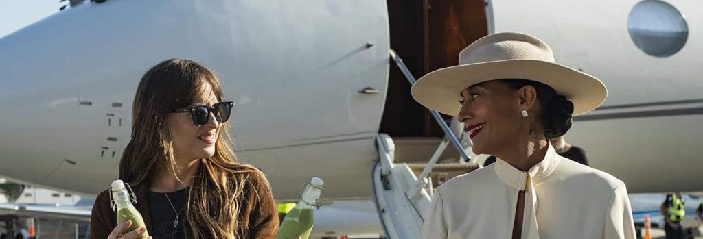 Personal Assistant (2020). Película Dakota Johnson. Crítica