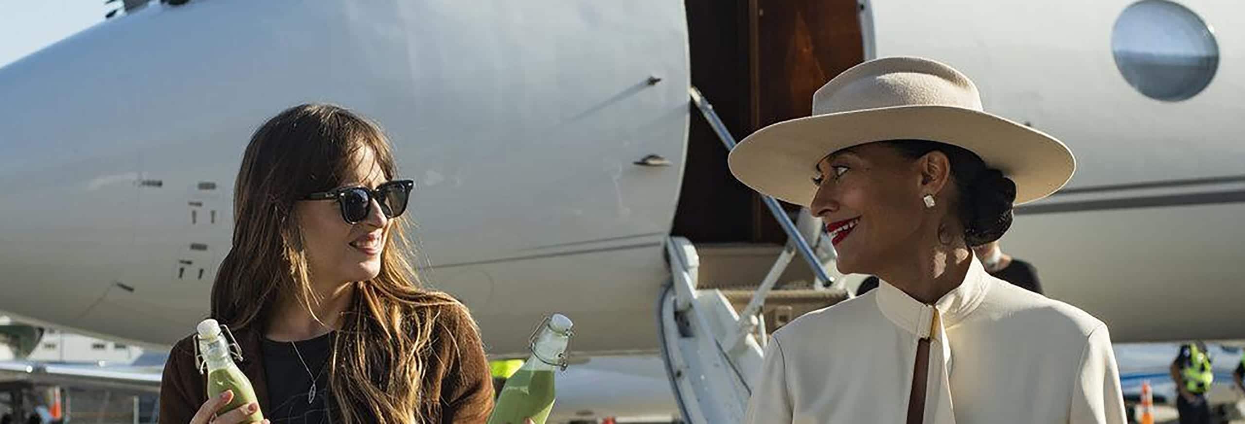 Personal Assistant (2020). Película Dakota Johnson. Crítica