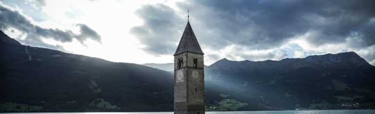 Curon, the new marathon series for this summer?