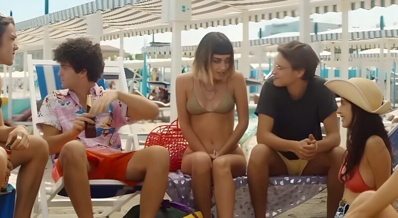 Bajo el Sol de Riccione (2020). Película Comedia. Crítica, Reseña