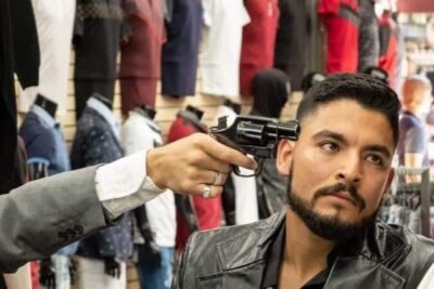 Trailer de The Tax Collector (2020). Película Thriller